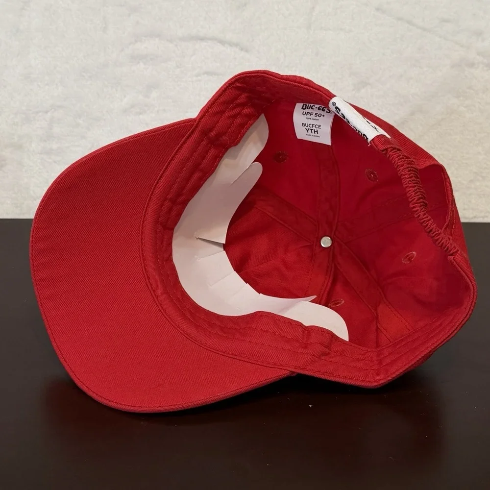 Buccee's Buc-ee's Beaver Full Face Youth Baseball Hat Cap Red NEW Elastic Strap